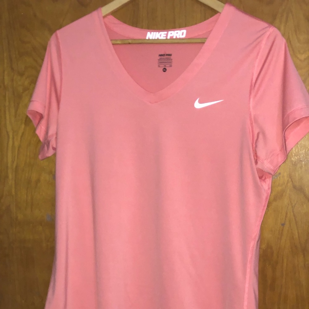 Nike Pro v-neck